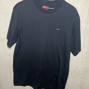 Black Supreme small box t shirt.